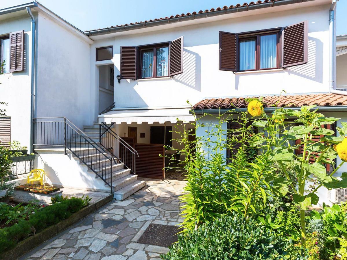 Apartments Nives Poreč Exterior foto