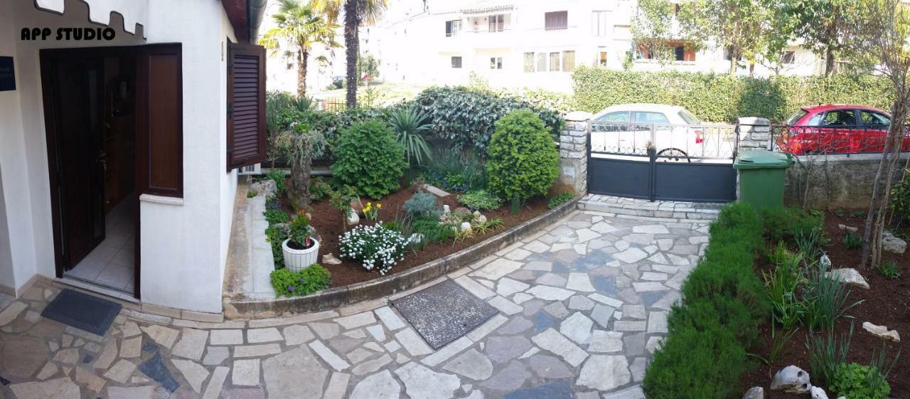 Apartments Nives Poreč Exterior foto